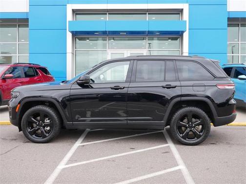 2023 Jeep Grand Cherokee Limited X