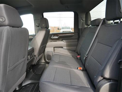 2025 Chevrolet Silverado 3500 LT