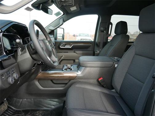 2025 Chevrolet Silverado 3500 LT