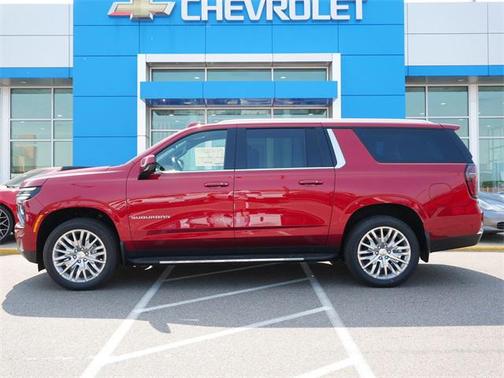 2025 Chevrolet Suburban LS