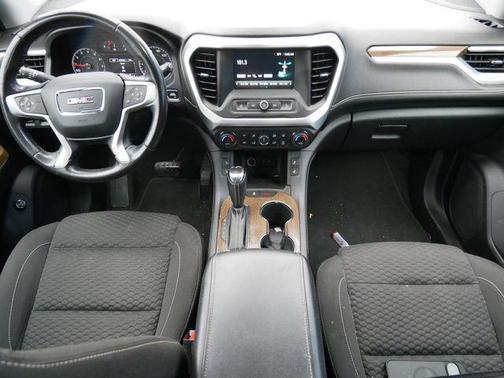 Smokey Quartz Metallic 2019 GMC Acadia SLE-2