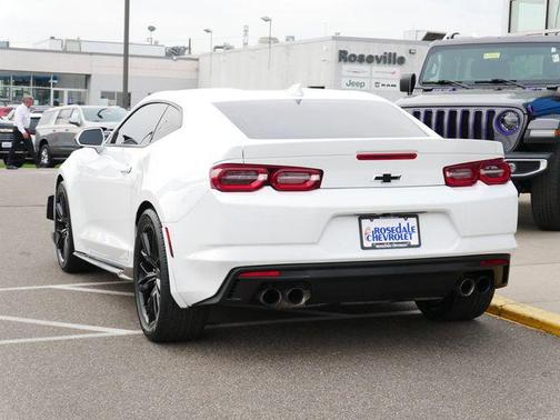 2023 Chevrolet Camaro RWD Coupe LT1