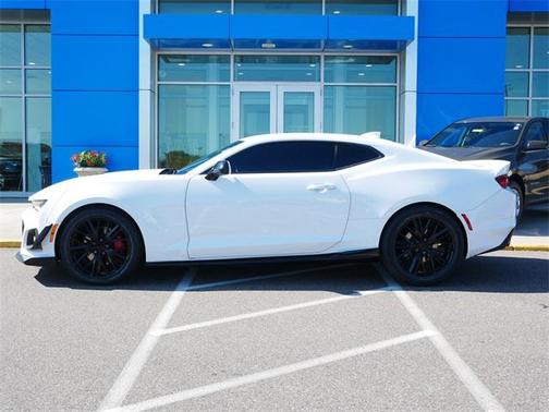 2023 Chevrolet Camaro RWD Coupe LT1