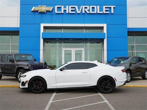 2023 Chevrolet Camaro RWD Coupe LT1