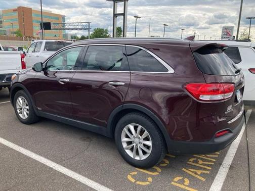 2018 Kia Sorento LX