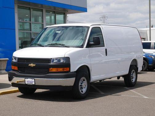 Summit White 2026 Chevrolet Express 2500 Work Van