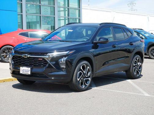 Mosaic Black Metallic 2026 Chevrolet Trax FWD 2RS