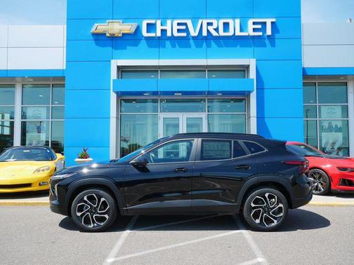Mosaic Black Metallic 2026 Chevrolet Trax FWD 2RS
