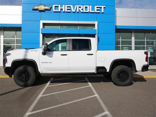 2025 Chevrolet Silverado 2500 4WD Crew Cab Standard Bed ZR2