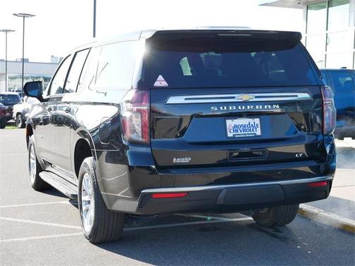 2024 Chevrolet Suburban LT