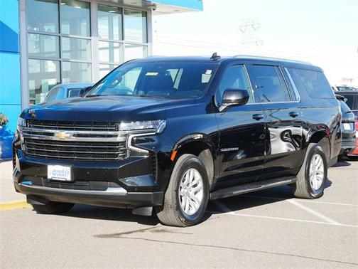 2024 Chevrolet Suburban LT
