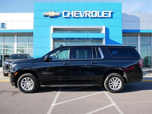 2024 Chevrolet Suburban LT
