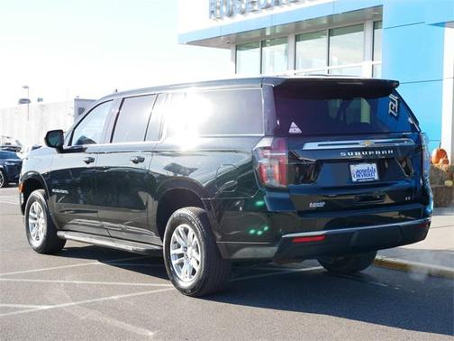 2024 Chevrolet Suburban LT