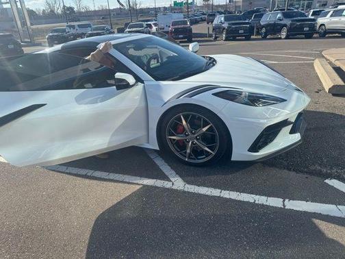 Arctic White 2023 Chevrolet Corvette Stingray w/2LT