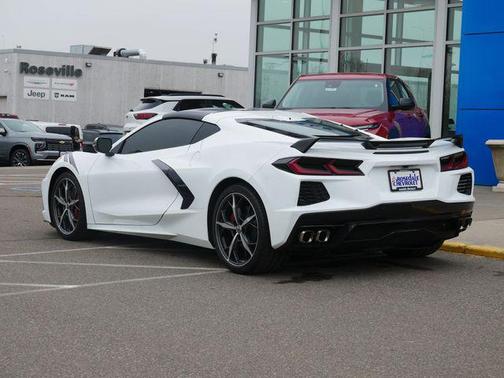 Arctic White 2023 Chevrolet Corvette Stingray w/2LT