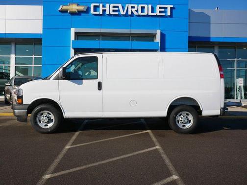 2025 Chevrolet Express 2500 RWD 2500 Regular Wheelbase WT