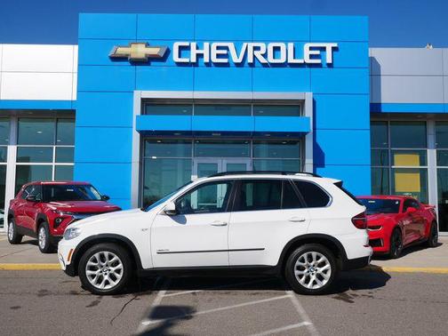 Alpine White 2013 BMW X5 xDrive35i