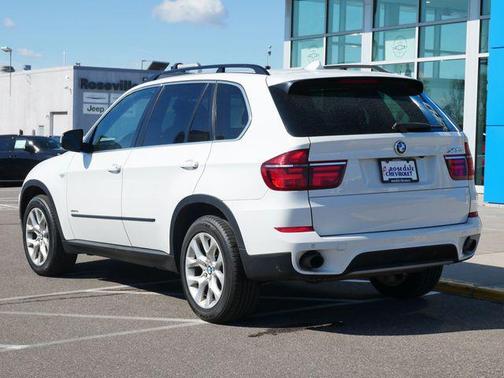 Alpine White 2013 BMW X5 xDrive35i