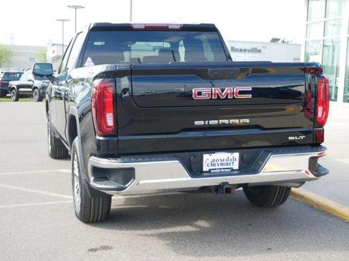Onyx Black 2025 GMC Sierra 1500 SLT