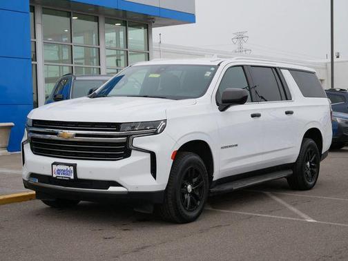 2022 Chevrolet Suburban LT