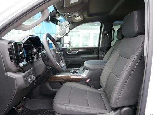 Summit White 2026 Chevrolet Silverado 3500 LT