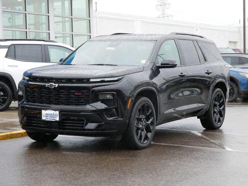 Mosaic Black Metallic 2024 Chevrolet Traverse RS