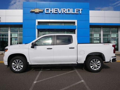Summit White 2026 Chevrolet Silverado 1500 Custom