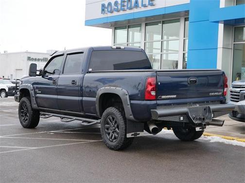 2005 Chevrolet Silverado 2500 LT H/D Crew Cab
