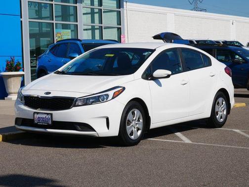 Clear White 2018 Kia Forte LX