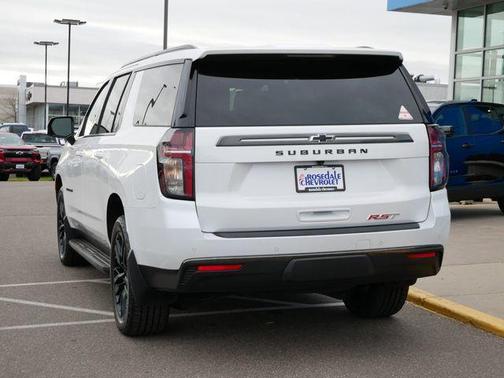 2022 Chevrolet Suburban RST