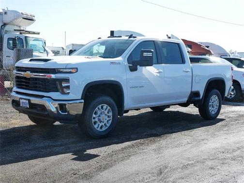 2025 Chevrolet Silverado 3500 LT