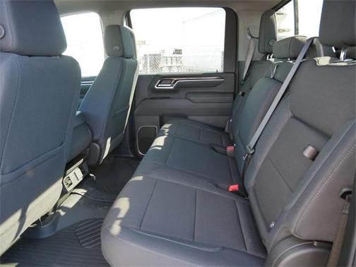 2025 Chevrolet Silverado 3500 LT