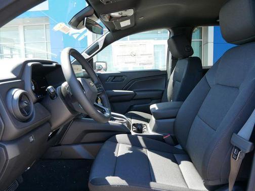 Summit White 2026 Chevrolet Colorado WT
