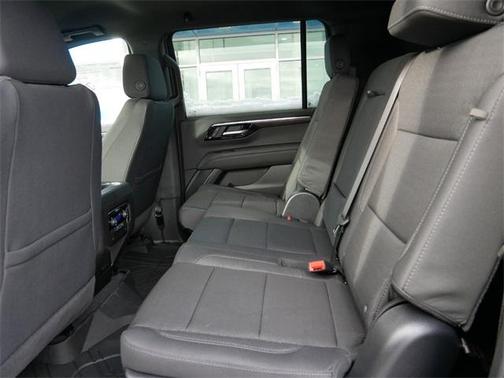 2025 Chevrolet Suburban LS