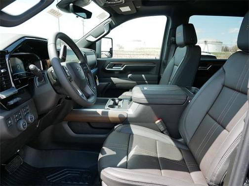 2025 Chevrolet Silverado 3500 High Country