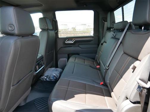 2025 Chevrolet Silverado 3500 High Country