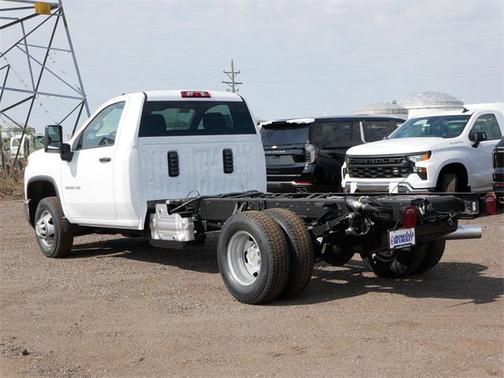 2025 Chevrolet Silverado 3500 WT