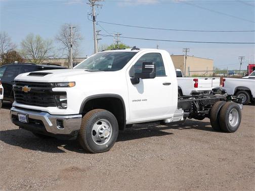 2025 Chevrolet Silverado 3500 WT