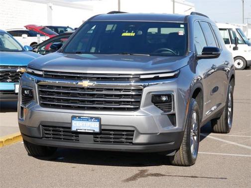 2025 Chevrolet Traverse LT