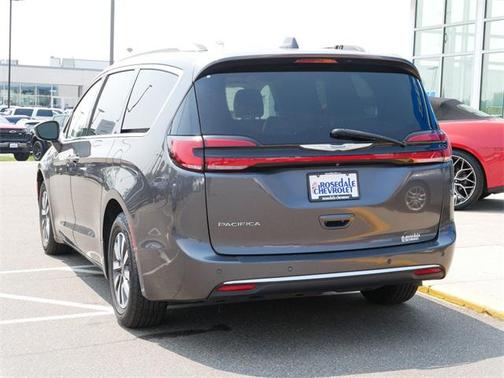 2021 Chrysler Pacifica Hybrid Touring L