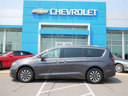 2021 Chrysler Pacifica Hybrid Touring L