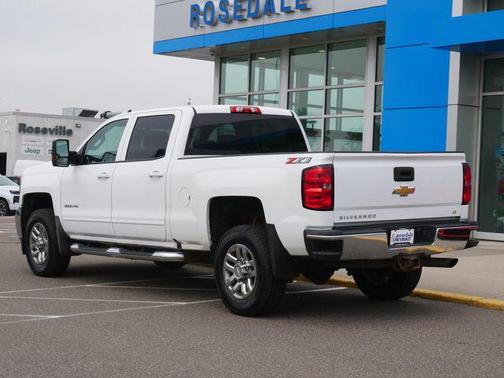 Summit White 2018 Chevrolet Silverado 2500 LT