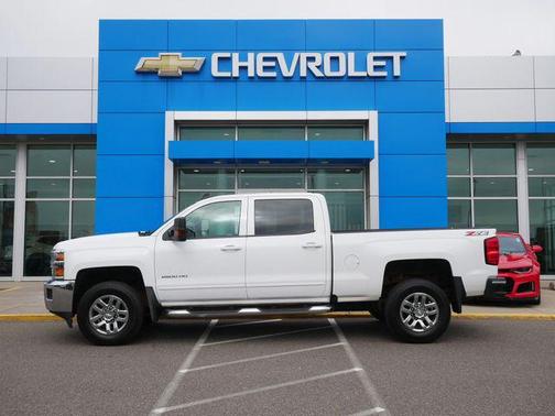 Summit White 2018 Chevrolet Silverado 2500 LT