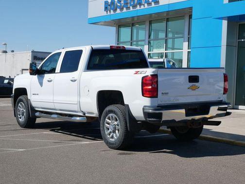 Summit White 2018 Chevrolet Silverado 2500 LT
