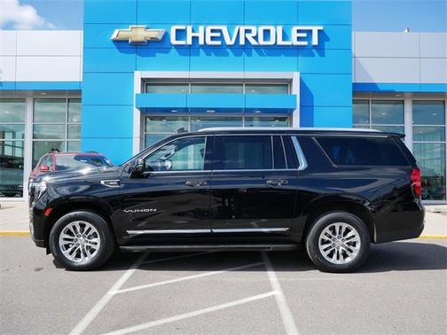 2023 GMC Yukon XL SLT