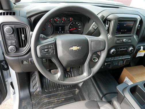 2025 Chevrolet Silverado 3500 WT