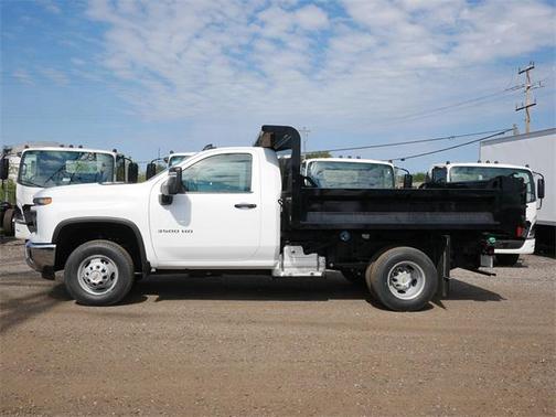 2025 Chevrolet Silverado 3500 WT