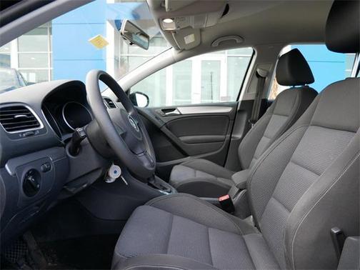 2013 Volkswagen Golf 2.5L