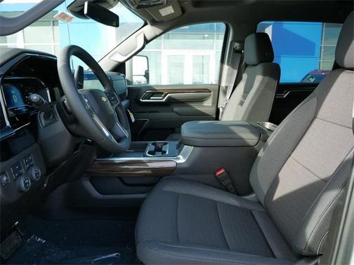 2025 Chevrolet Silverado 3500 LT
