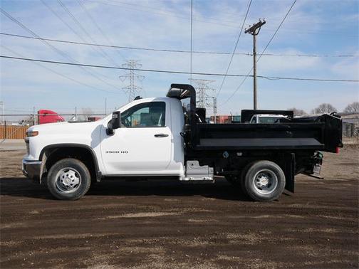 2025 Chevrolet Silverado 3500 WT